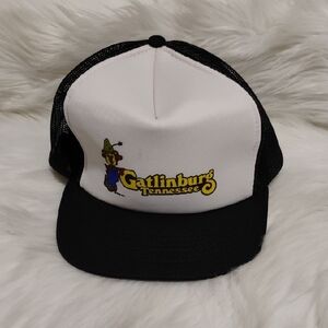 SALE! RARE! Gatlinburg Tennessee Vintage Trucker Hat Needs Fixed Never Worn